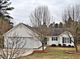 4025 Maple Shore Dr, Matthews, NC 28104