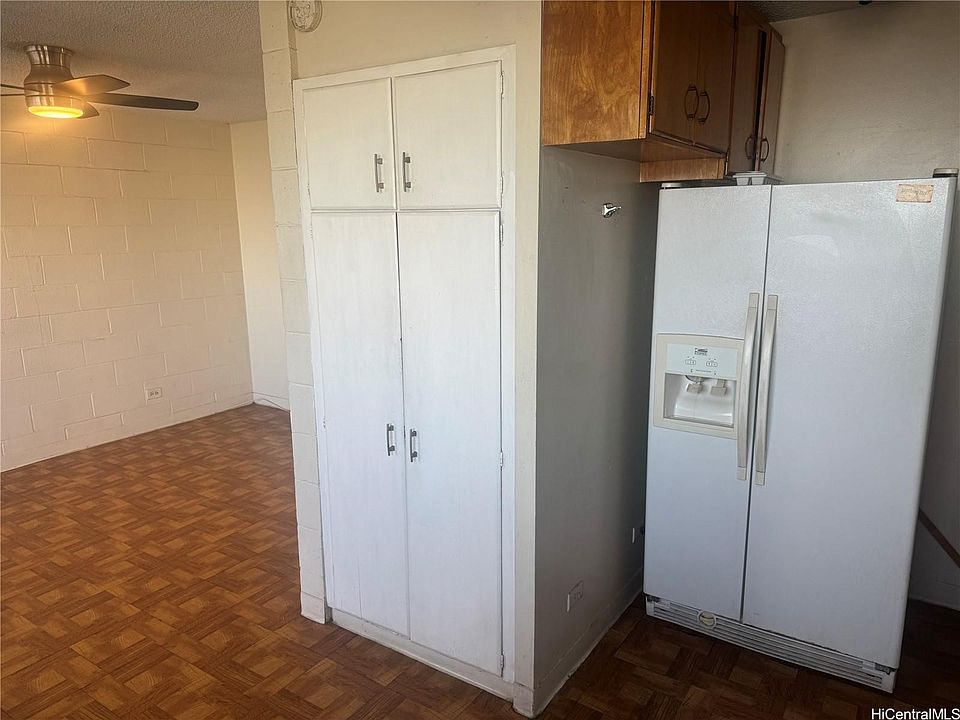 2nd image of 1519 Kaumualii St APT 319