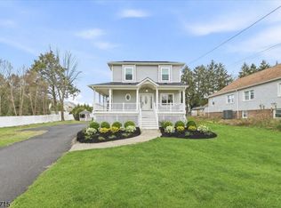 2020 Lamberts Mill Rd, Scotch Plains Twp., NJ 07076