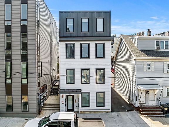 2nd image of 97 Condor St
