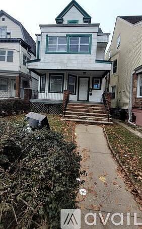 1st image of 455 N Grove St Unit 1