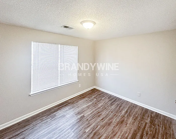4599 White Rd — Photo 15