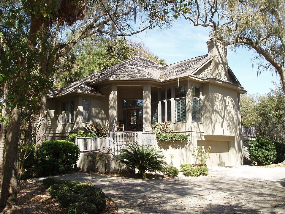 1st image of 16 Hunt Club Ct