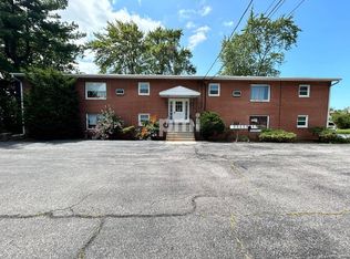 660 N Hobart Rd APT 8, Hobart, IN 46342
