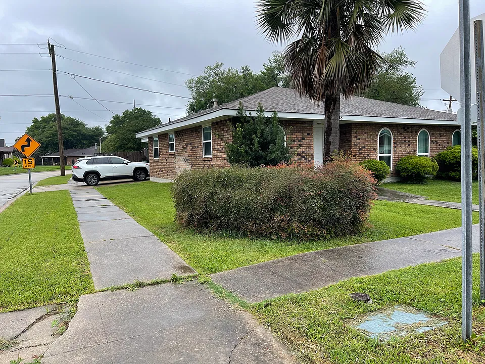 298 Cottonwood Dr