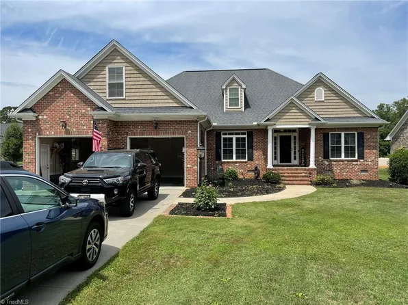 20 Hursey Ct, Gibsonville, NC 27249