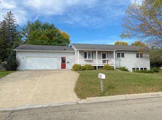 645 Main St, Emmons, MN 56029