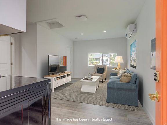 4th image of 20650-20648 Cantlay St #Adu
