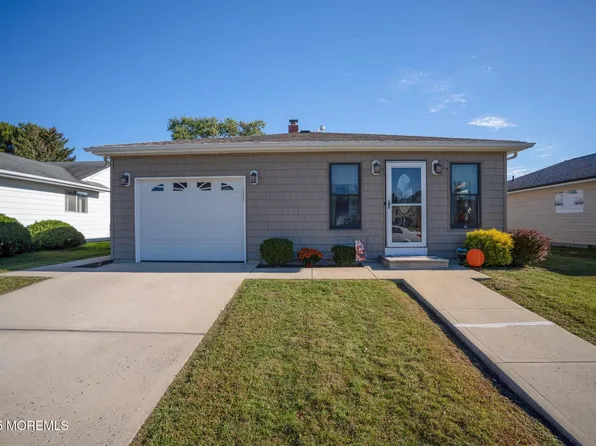 66 Liberta Drive, Toms River, NJ 08757