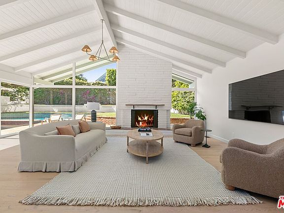 4th image of 14949 La Cumbre Dr