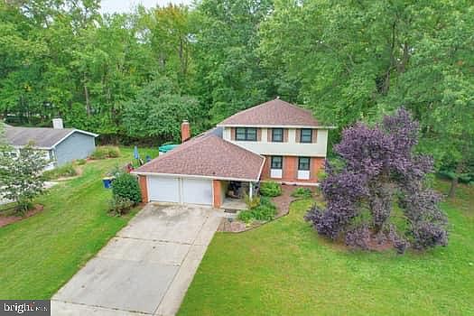 5th image of 82 Baltusrol Rd