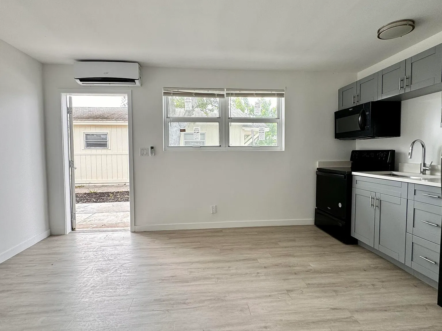 1 bed, 1.0 bath, 760 sqft, $1,550 — Photo 3