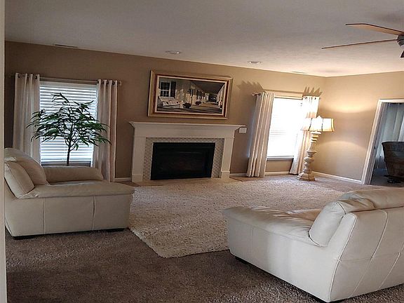 4th image of 4349 Hayloft Dr