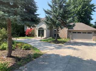 12042 Maisonneuve St, Tecumseh, ON N8N 4Z1