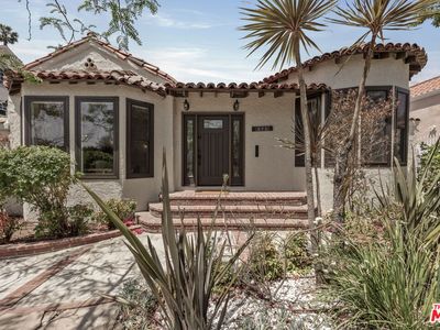 571 N Cahuenga Blvd, Los Angeles, CA, 90004