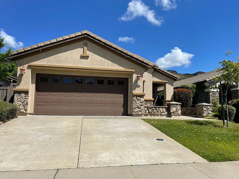 444 Lone Spur Dr — Photo 14