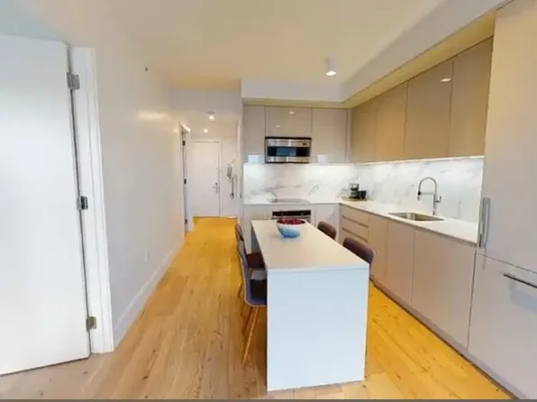 204 Marin Blvd #4-02, Jersey City, NJ 07302