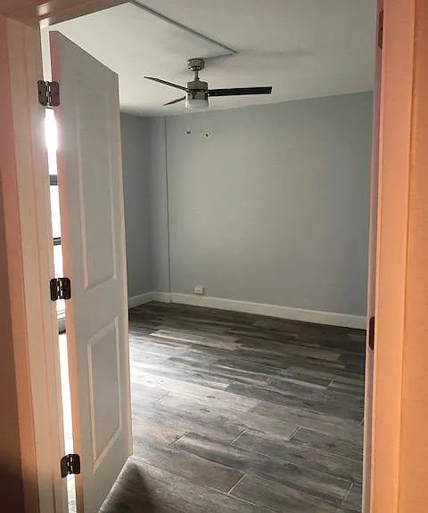 151 E Washington St #609 — Photo 5