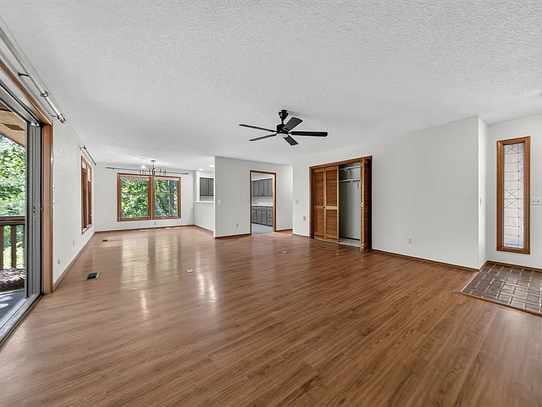 3 Joanie Ln — Photo 22