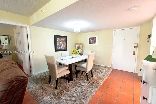 1621 Collins Ave #205 — Photo 17