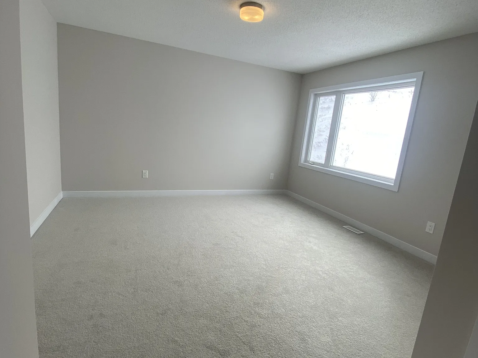 3 bed, $2,750 — Photo 2