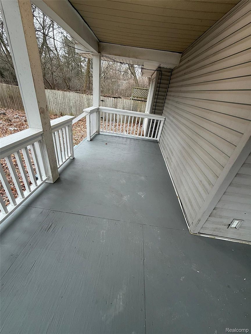 19335 Lenore, photo 10