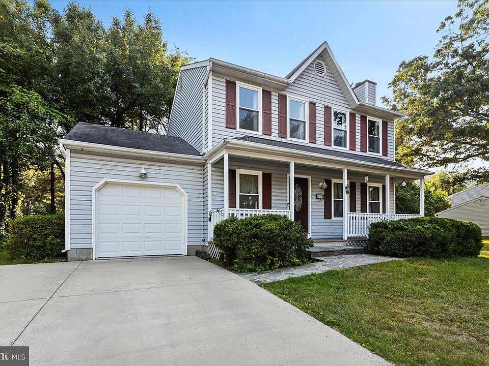 1st image of 84 Kennedy Dr