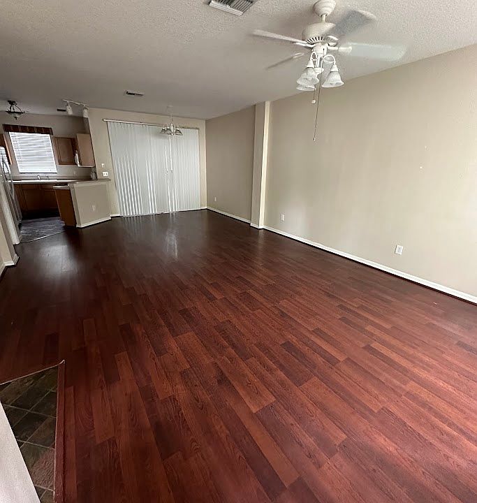 1st image of 2224 Golden Oak Ln