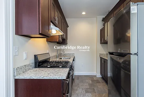 33 Walbridge St Photo 1