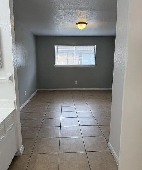 3737 Hillcroft Apartments — Photo 43