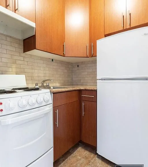 207 E 27th St #6G — Photo 3