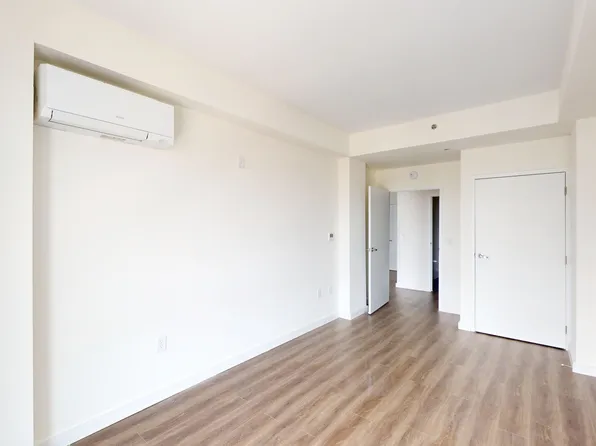 1018 Beach 20th Street image 7 of 10