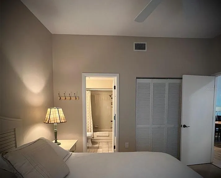4570 Weybridge St #32 — Photo 5