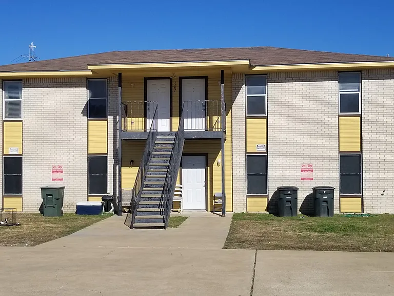 1107 Circle M Dr #B — Photo 14