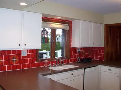 3rd image of 400 McPhil Dr