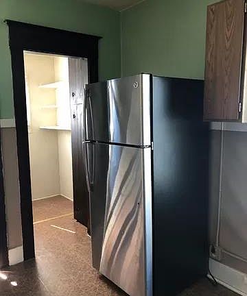 4th image of 3020 Grand Ave #2