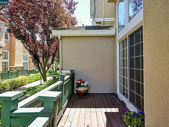 5th image of 4055 Skylark Ln