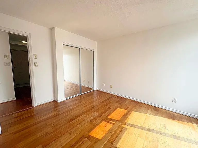 720 Carnarvon St #807 — Photo 9