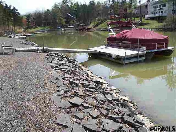 3rd image of 133 Appalachian Dr