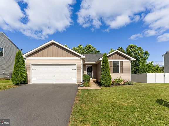 2nd image of 18116 Scenic Creek Ln