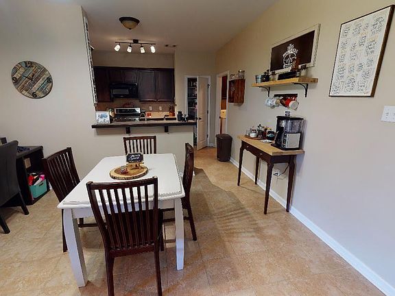 5th image of 42362 Cedarstone Ave
