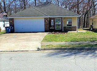 1402 Spring St, Bentonville, AR 72712