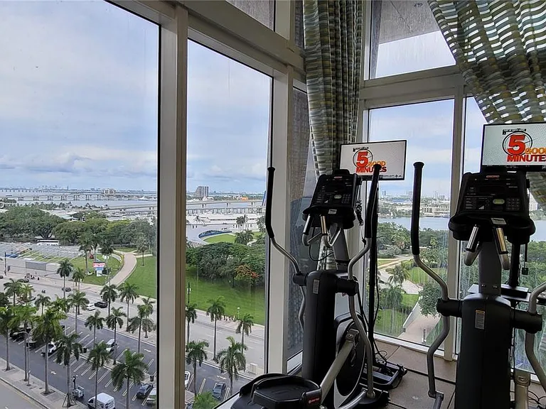 50 Biscayne Blvd #5202 — Photo 19