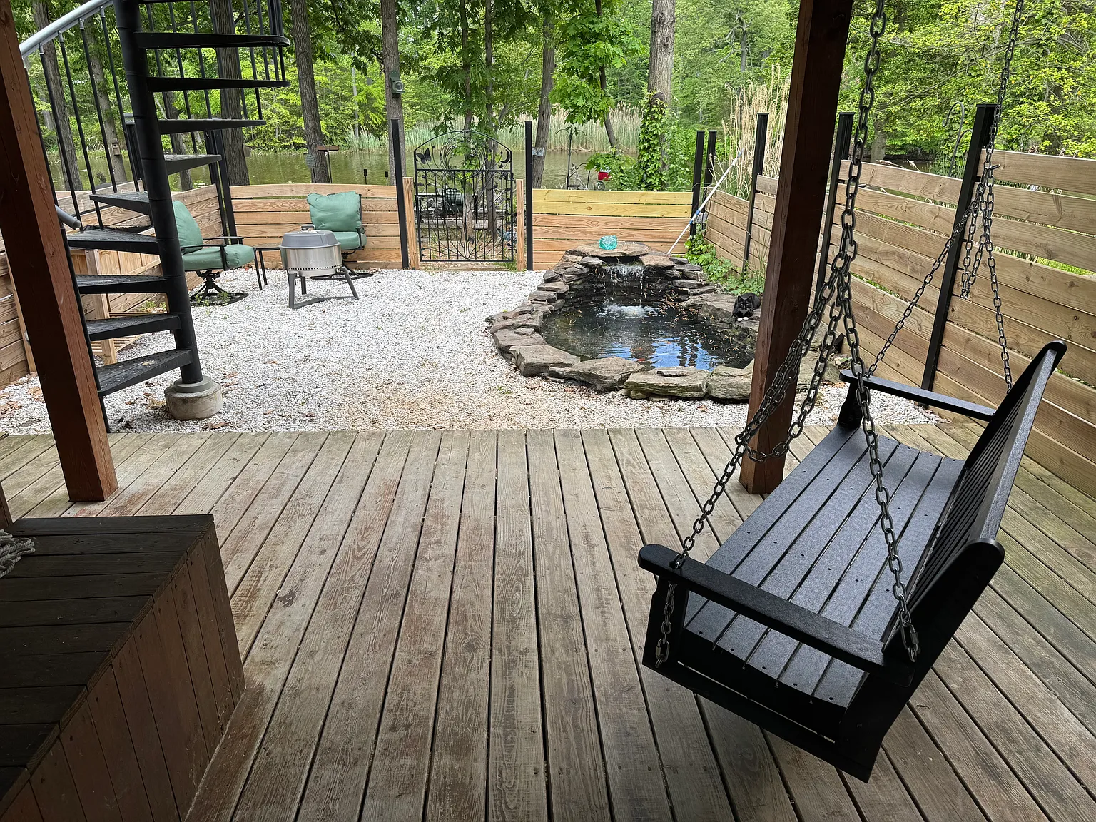 15 Running Ct — Photo 2