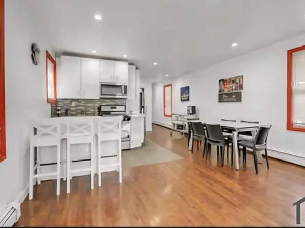 317 Beach 13th St, Far Rockaway, NY 11691