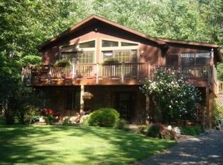 1618 Ledgedale Rd, Lake Ariel, PA 18436