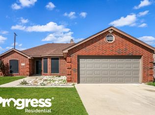 9312 Lisa Ct, White Settlement, TX 76108