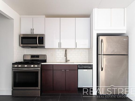 3rd image of 9002 Queens Blvd APT 413