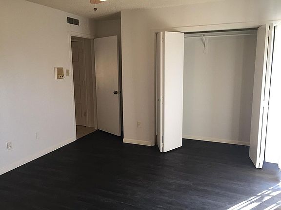 3rd image of 2725 Westgate Dr