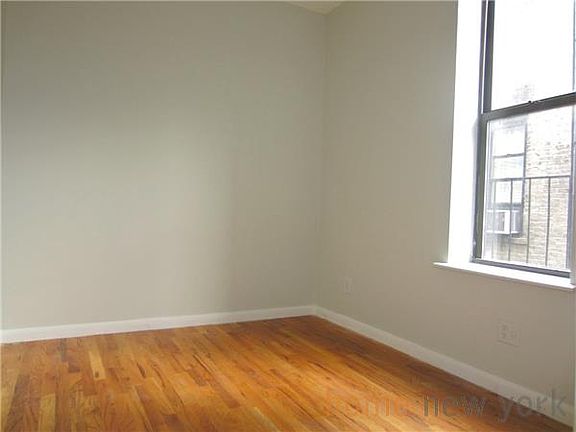 2nd image of 25 Thompson St APT 26